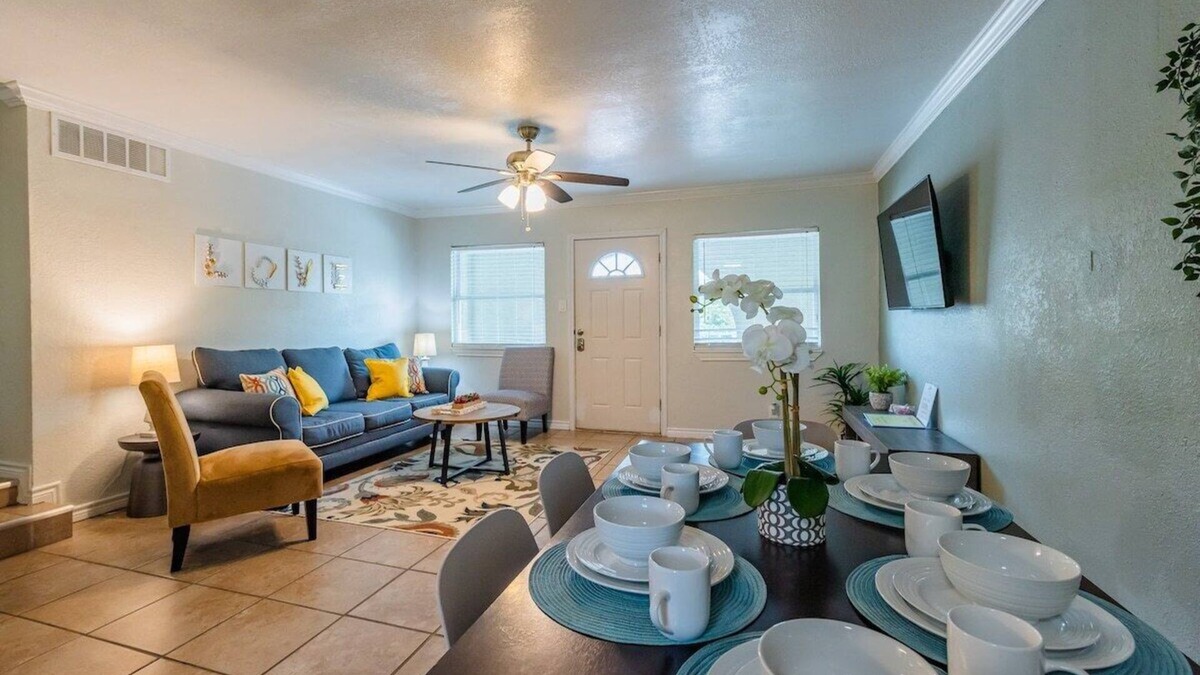 Mahncke Park Apartment | Beautiful Apartment @ The Botanical Gardens #8