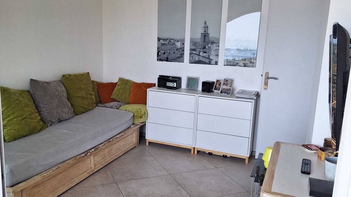 Les Restanques Apartment | Beautiful apartment with rooftop and magnificent sea view.