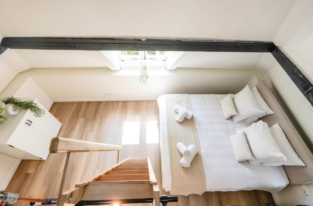 Delft Apartment | Beautiful Apartment With Loft