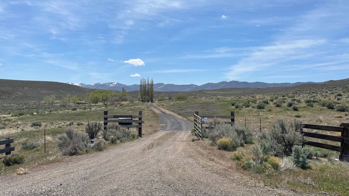Fields Apartment | Beautiful apartment with warm springs overlooking Alvord Desert and Steens Mt.