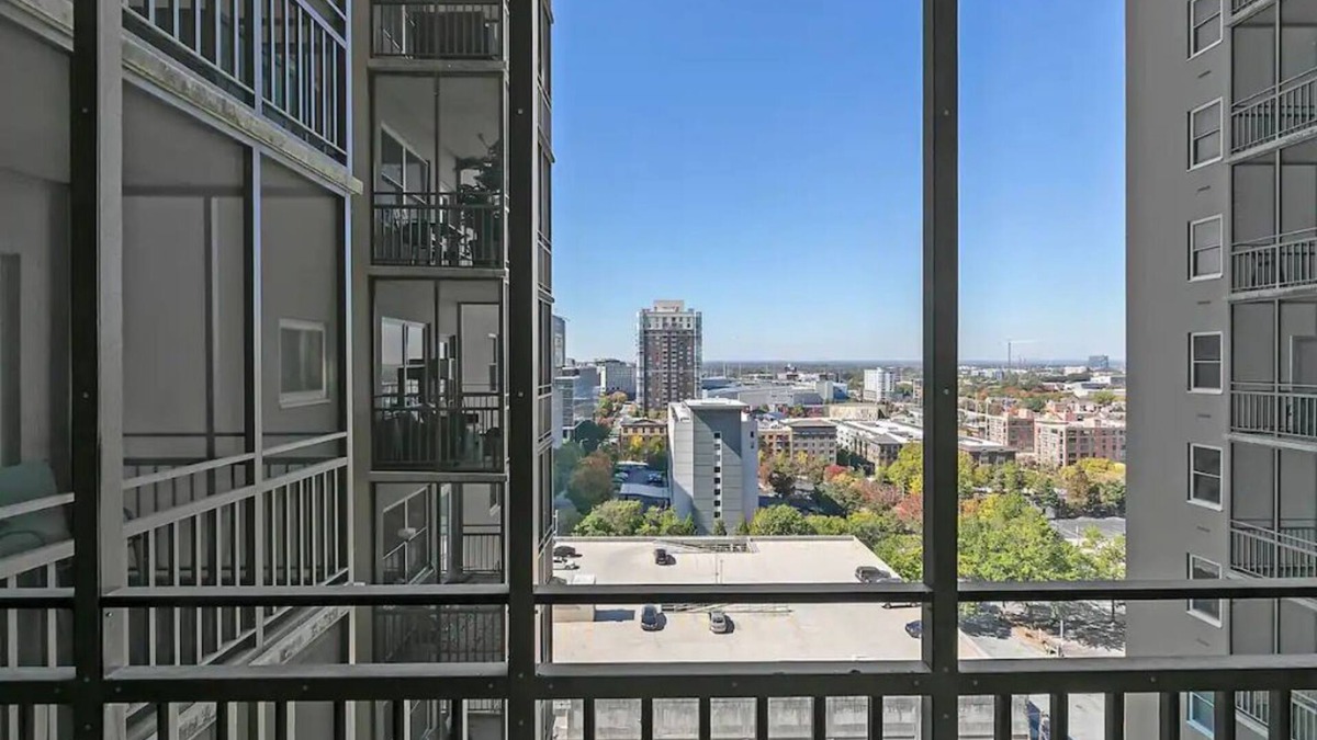 SoNo Condo | Beautiful ATL 1 Bedroom Condo awaiting your stay!