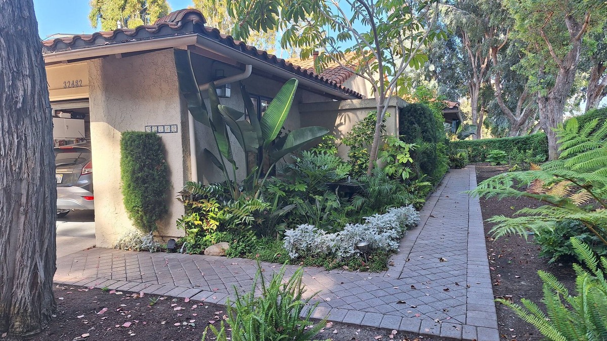 San Juan Capistrano House | Beautiful beach close pet friendly townhome