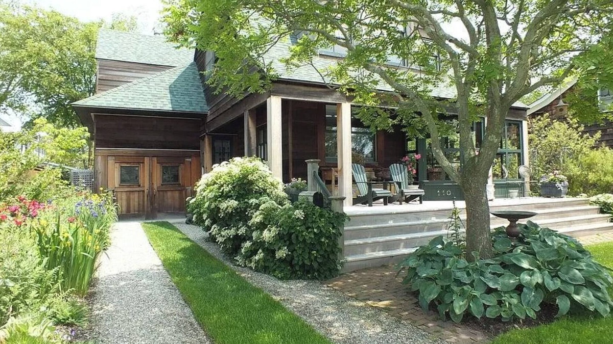 Avon House | Beautiful Bay Head Rental, 3 Blocks from the Beach!