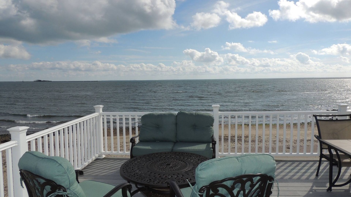 Clinton House | Beautiful Beach Front Home