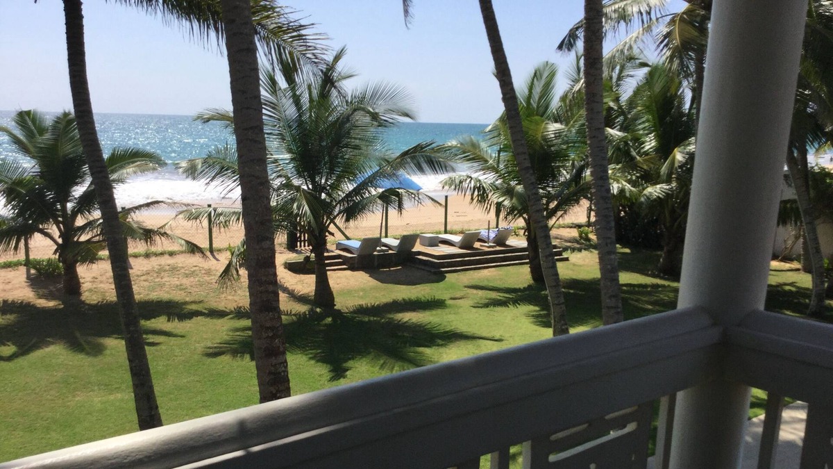 Kosgoda Villa | Beautiful beach front villa