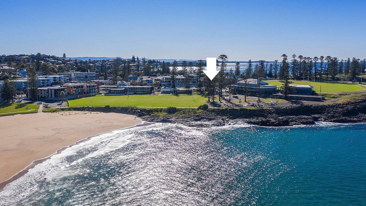Kiama House | Beautiful beach house sleeping up to 8 people - 2 minutes from beach