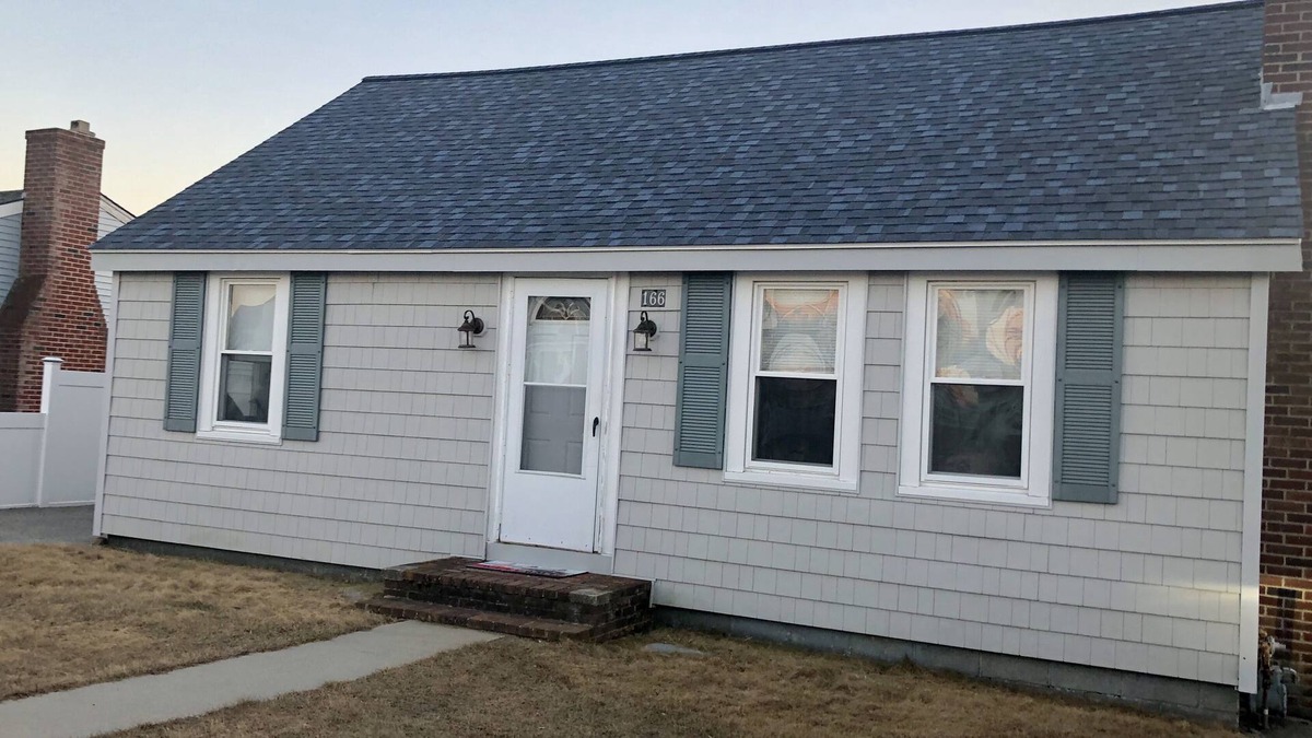 Seabrook House | Beautiful Beach House, steps to the Ocean