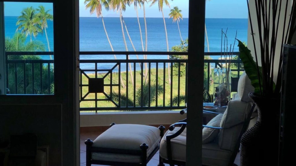 Barrero Apartment | Beautiful Beachfront Apartment Apt. 503 -B