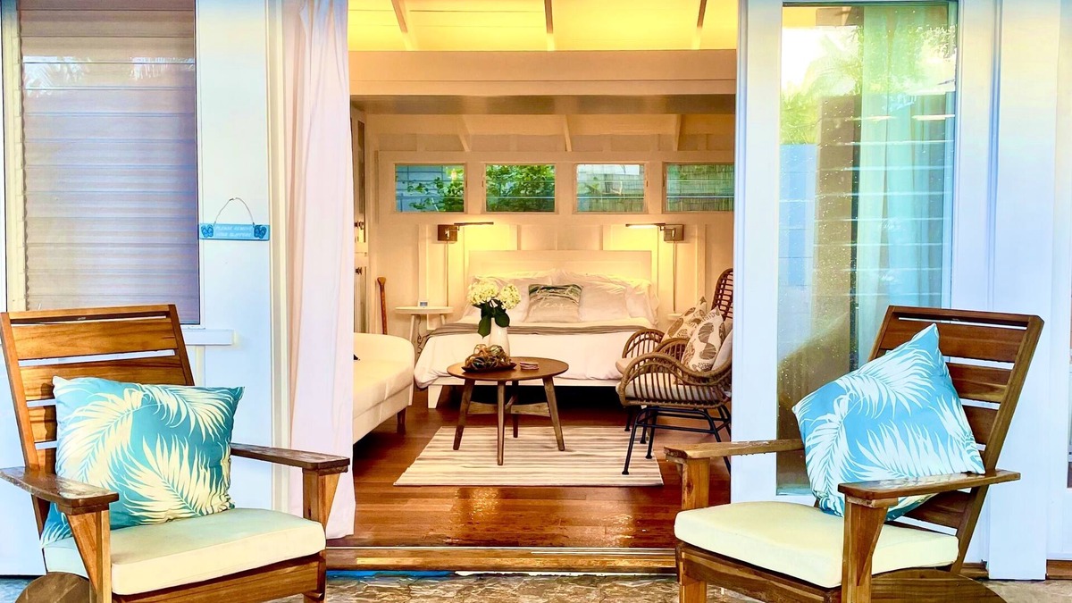 Kailua Cottage | Beautiful Beachside Bungalow