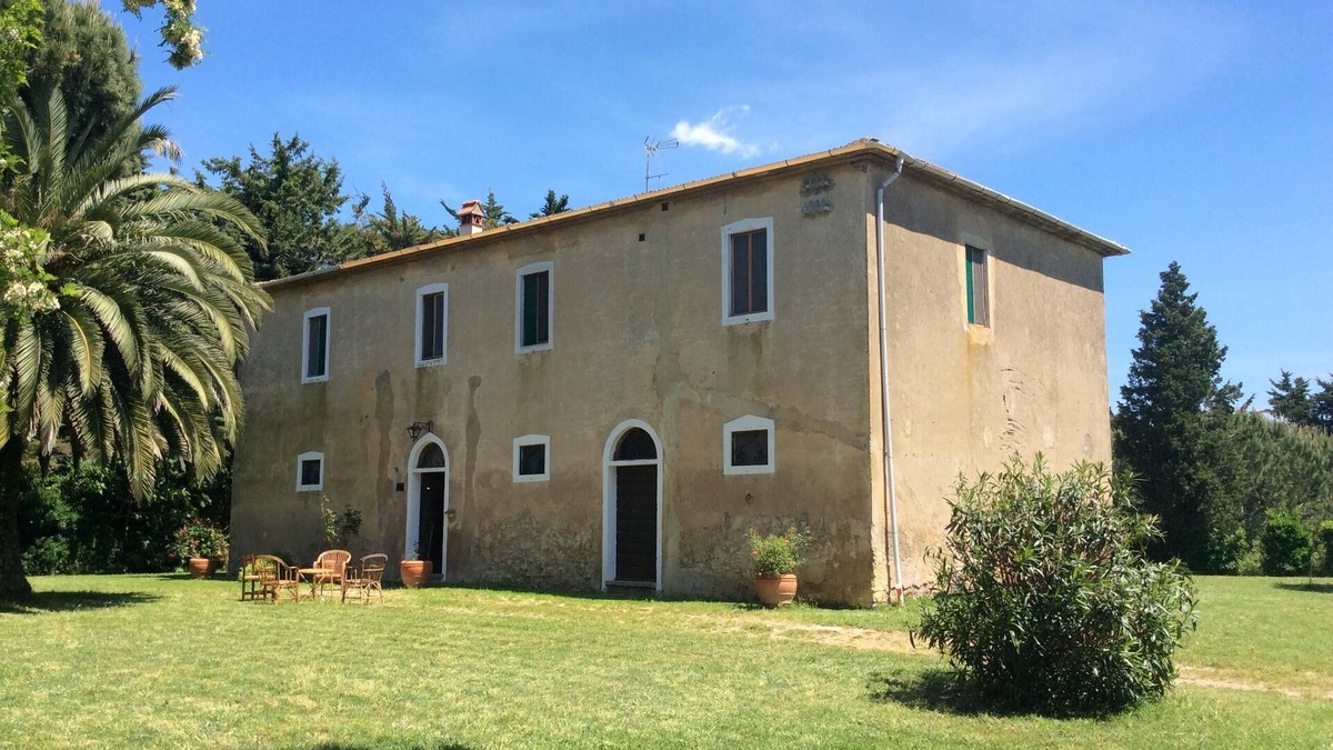 San Vincenzo Other | Beautiful beachside farmhouse on Tuscany Coast