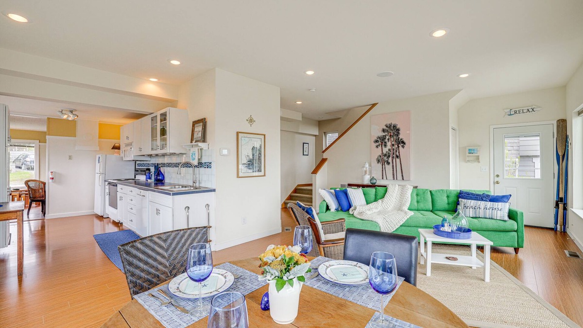 Birch Bay House | Beautiful Birch Bay Retreat w/Deck & Fire Pit!