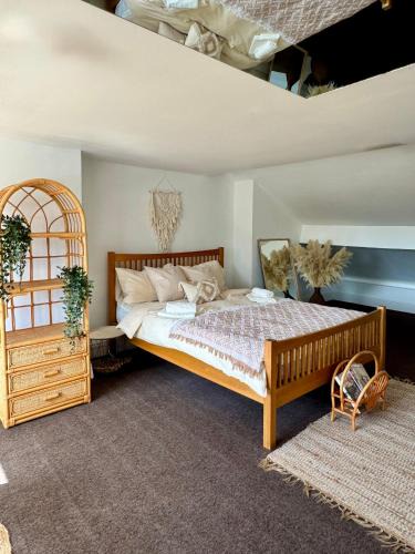 Erdington House | Beautiful Bohemian Double Bedroom in Birmingham