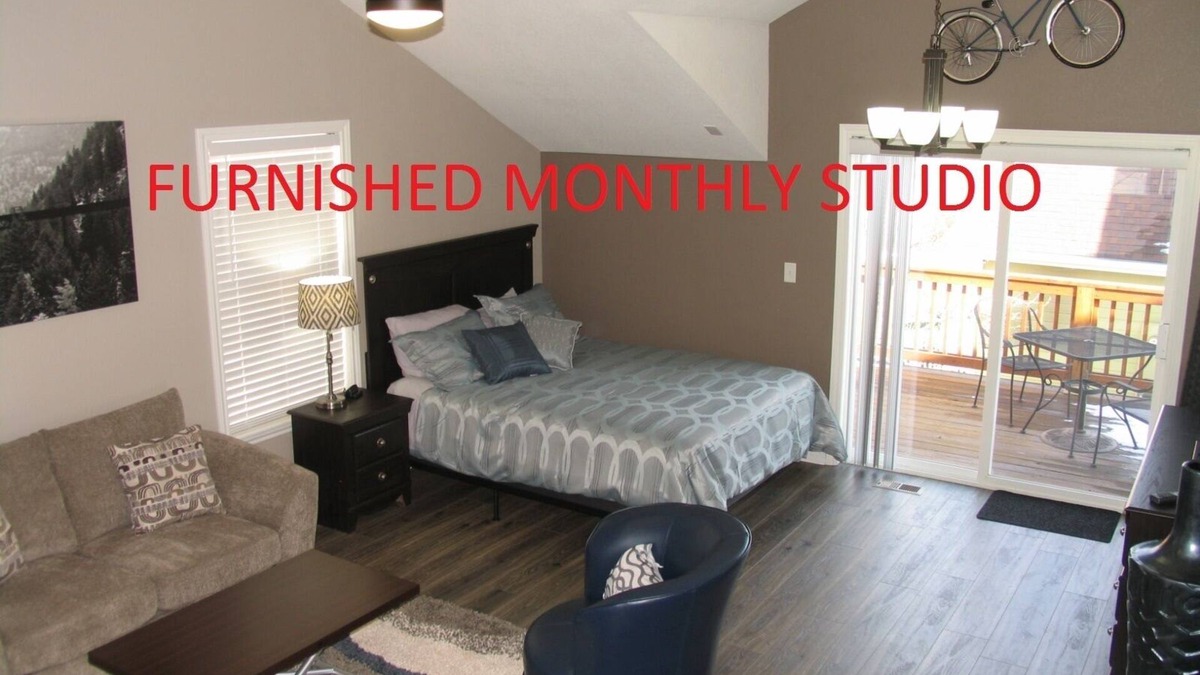 North Central Westminster Apartment | Beautiful Bradburn Green Carriage House - Huge Deck, Carport, Washer/Dryer