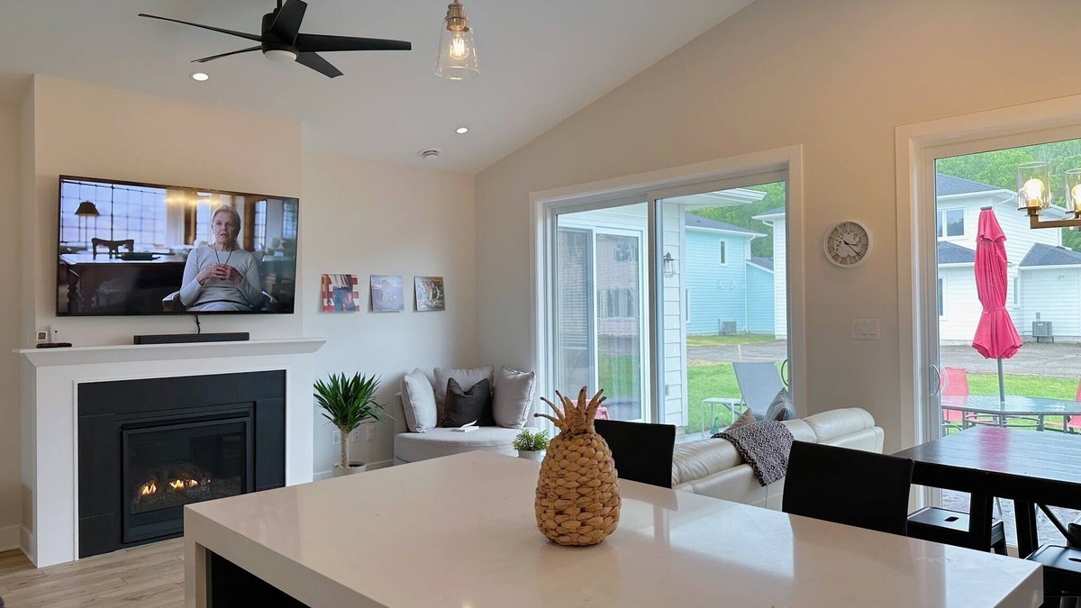 Port Stanley House | Beautiful brand new 4 bedroom, 3 bath home - Port Stanley, ON Kokomo Beach Club
