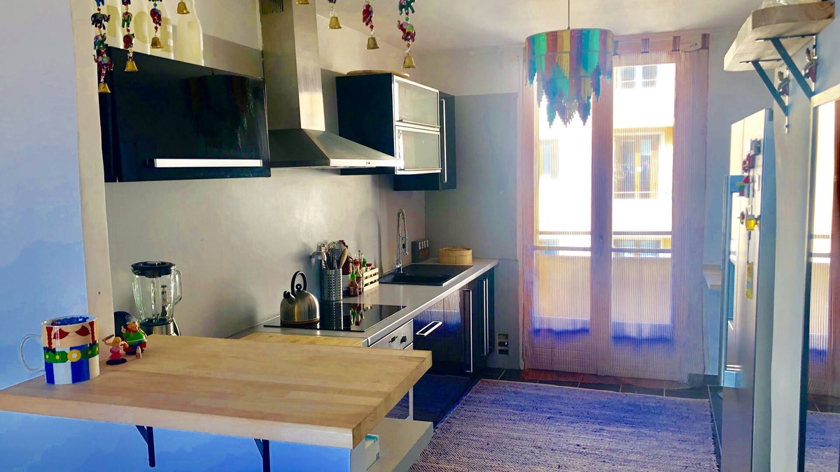 Estanove House | Beautiful, bright apartment with terrace