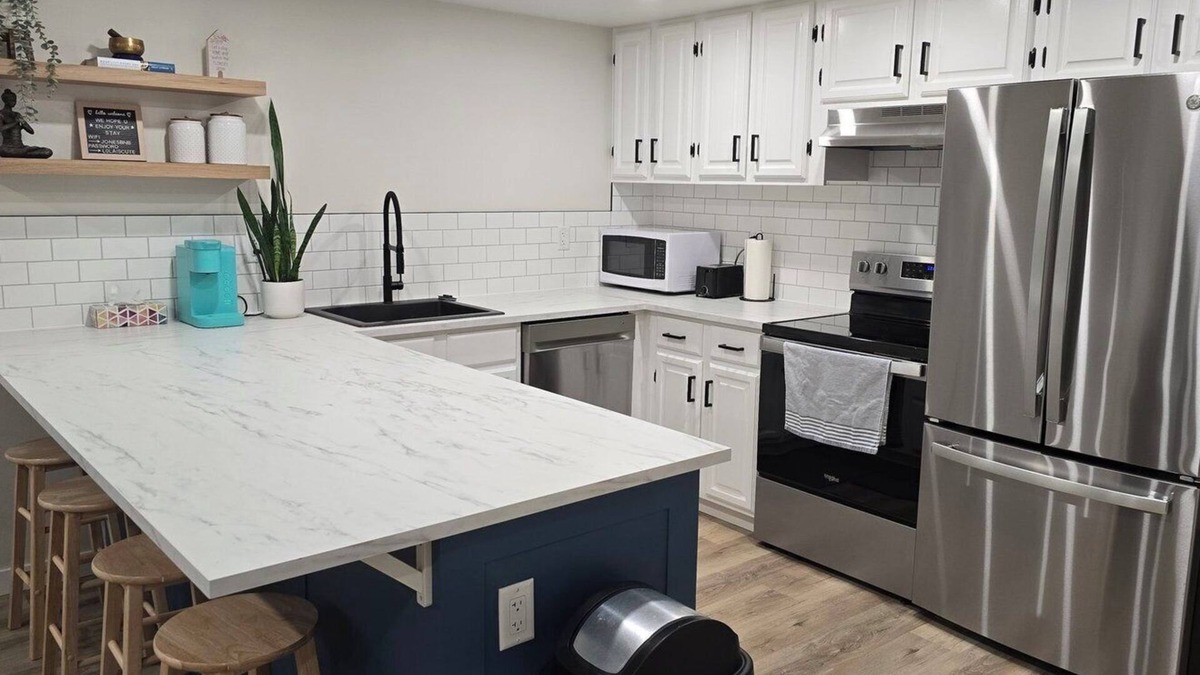 Raymond House | Beautiful, bright, private basement suite. Cozy home away from home!