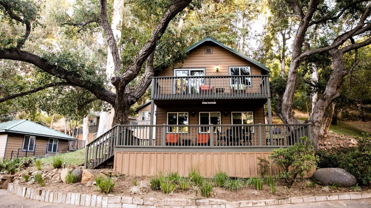 Escondido Cabin | Beautiful Cabin Hidden in San Pasqual Valley