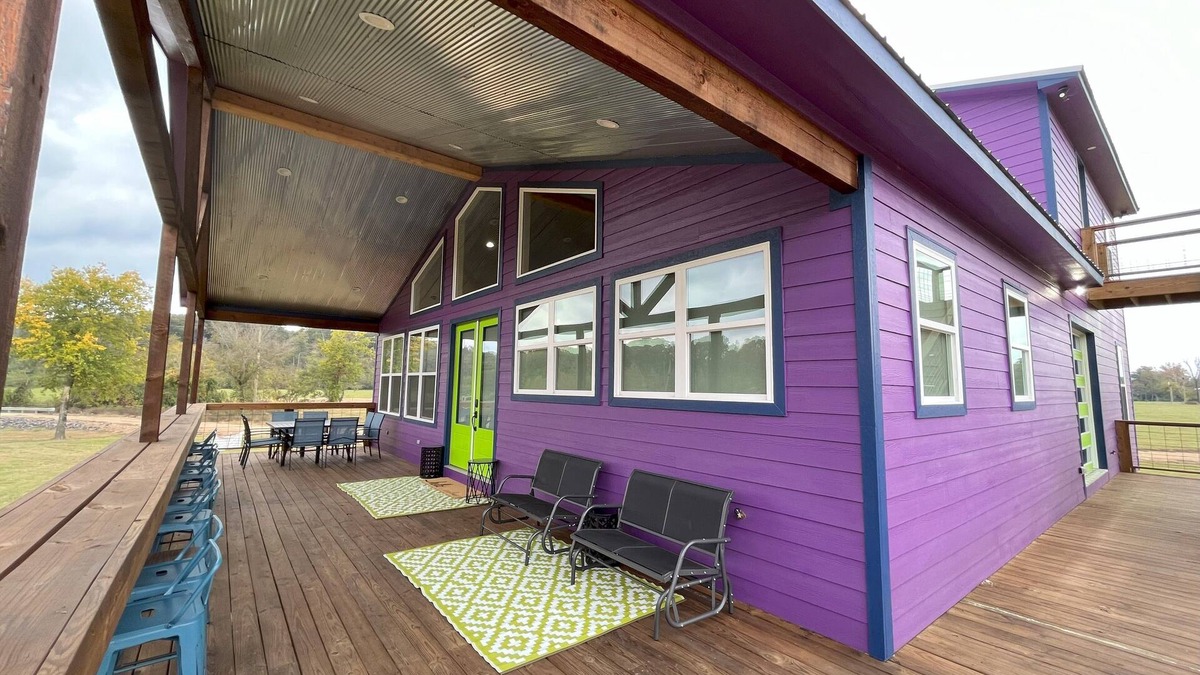 Nashville Cabin | Beautiful cabin on the banks of the Little Missouri River Relief!