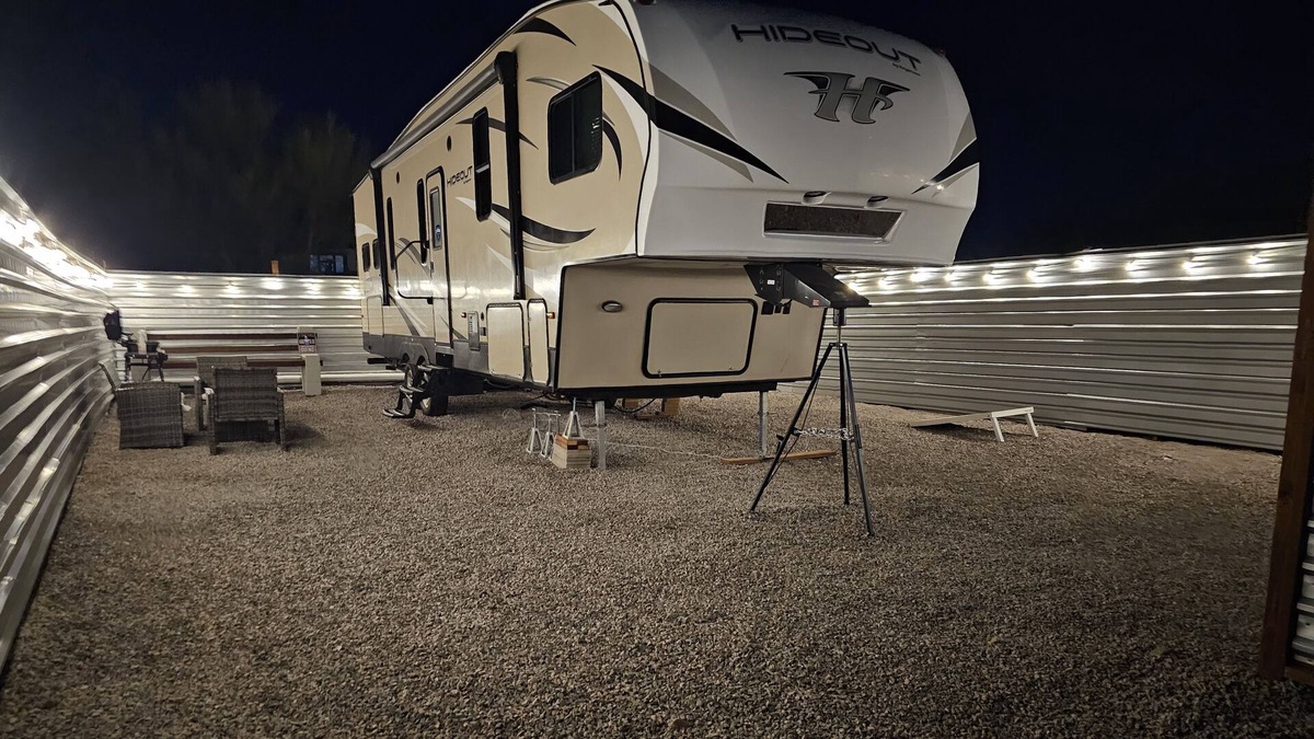 Tucson Estates House | Beautiful Camper with Private Lot Near Saguaro National Park