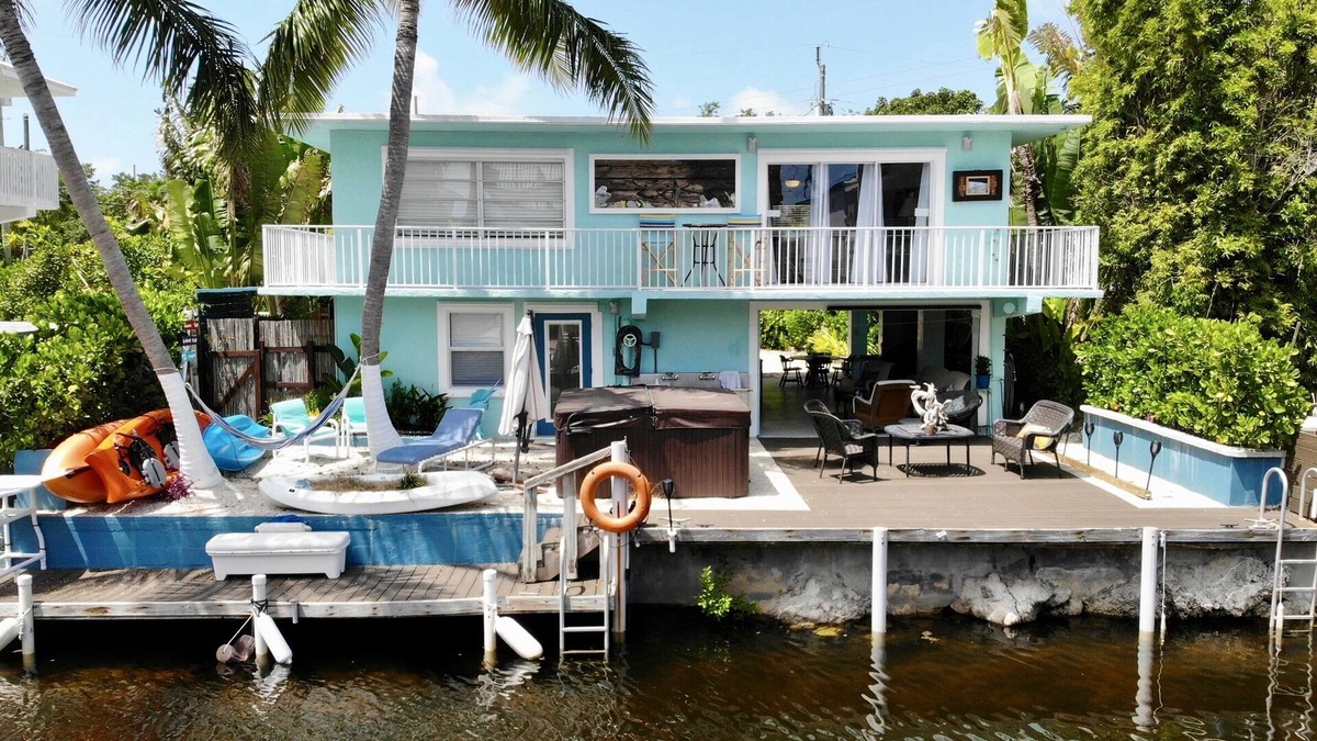 Long Key House | Beautiful Canalfront Home in Layton with Dockage