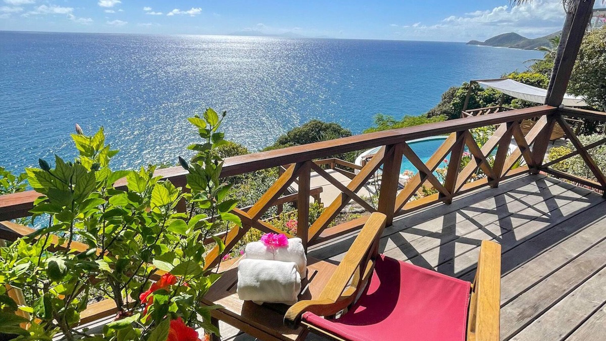 Falmouth Harbour Villa | Beautiful Caribbean Property with 5 en-suite Bedrooms and Stunning Sunset Views