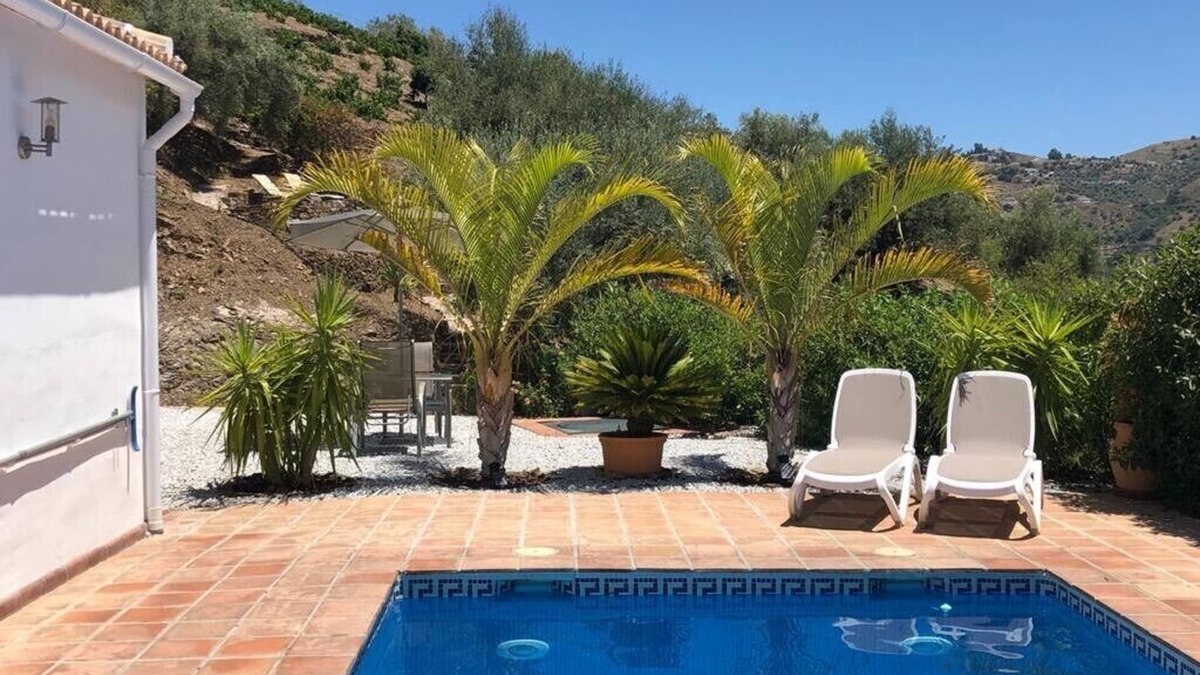 Corumbela House | Beautiful Casa 4 pp with swimming pool, Axarquia, Malaga (<50km), Costa del Sol