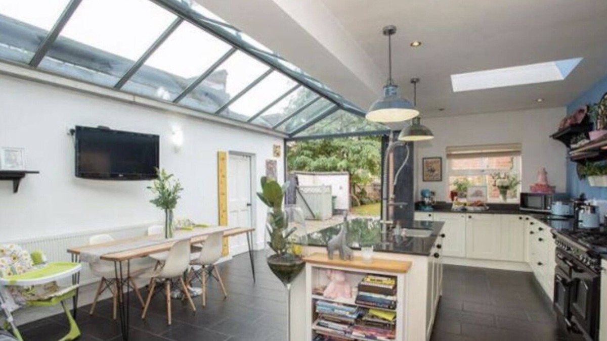 Coventry House | Beautiful, Character property in a fantastic central location