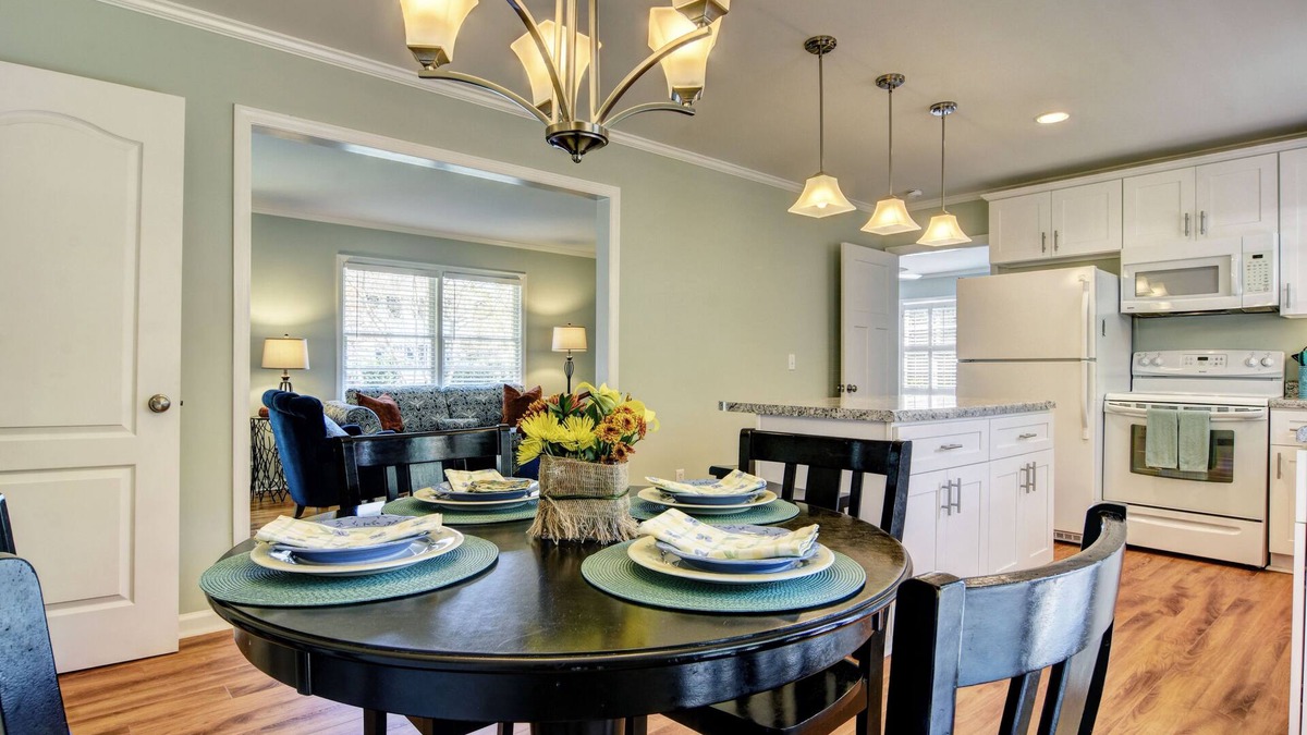 Forest Hills House | Beautiful, Charming, Historic Riverfront and Wrightsville Beach!