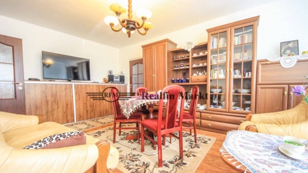 Piestany Condo | Beautiful condo by river and nature view near Adeli center