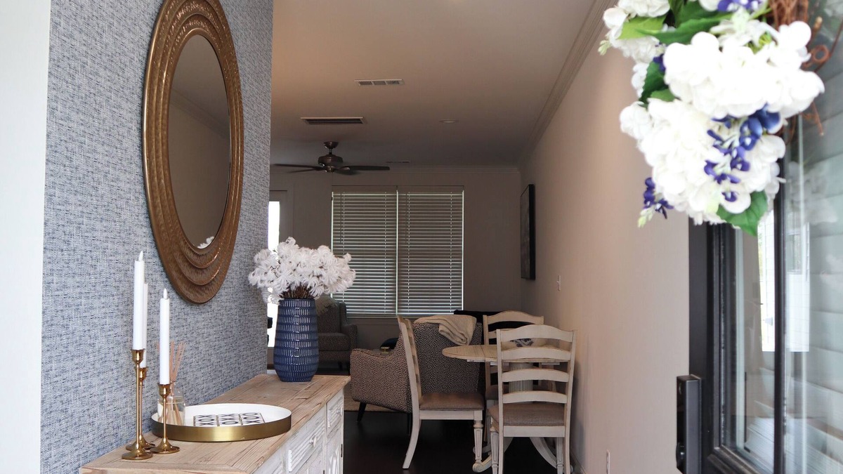 Oxford House | Beautiful Condo in Oxford!