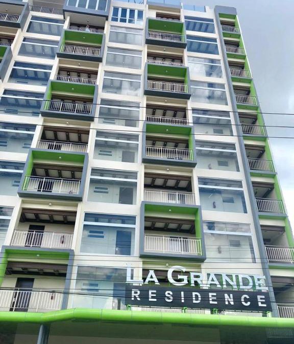 Malabanias Apartment | Beautiful condo in the new La Grande resort