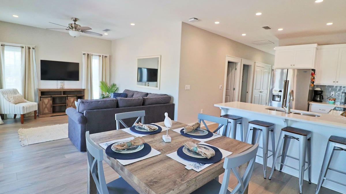 Port St. Joe Apartment | Beautiful condo in walking distance to both the town center and the Bay!