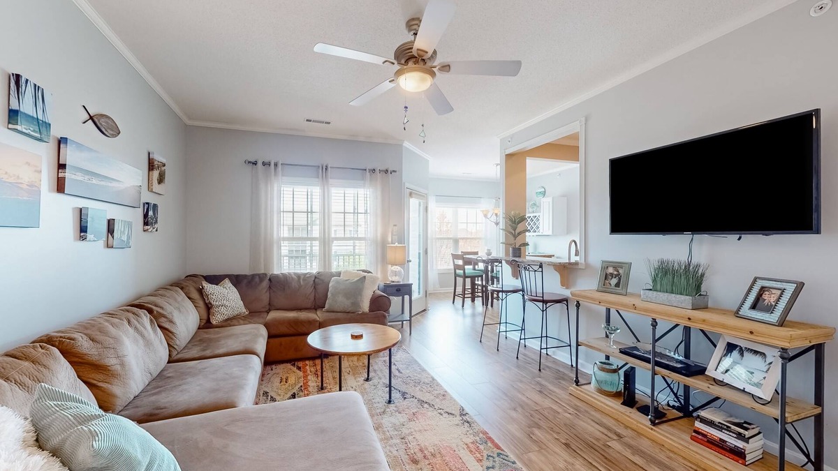 Villages of Five Points Condo | Beautiful condo near ocean with pool, fast WiFi, central AC & washer/dryer