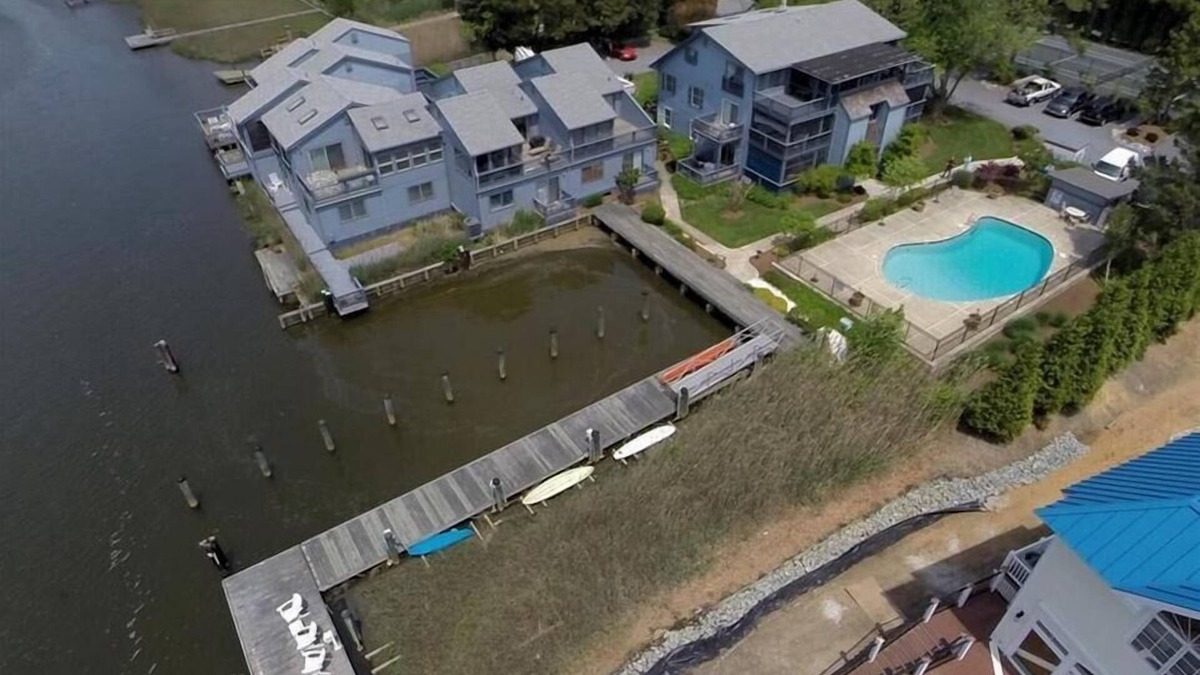 North Shores Condo | Beautiful condo with amazing canal views!
