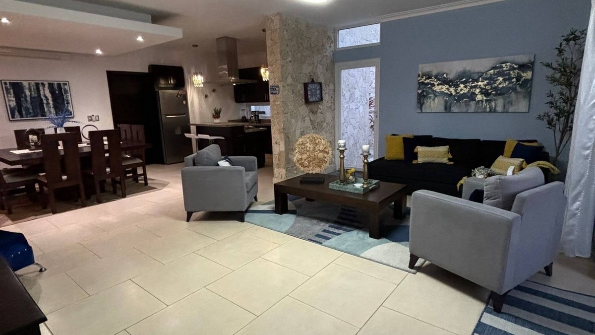 El Cortecito Apartment | Beautiful condo with pool view and private patio. Premier location near beach