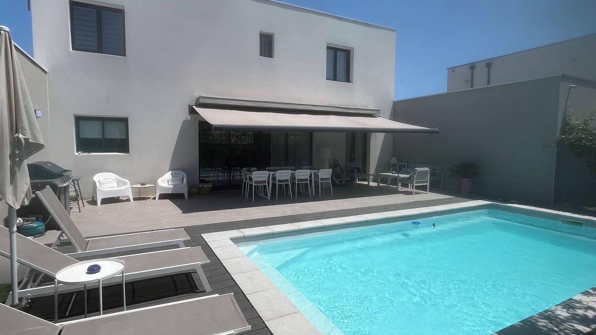 Lattes House | Beautiful contemporary house for 8 people