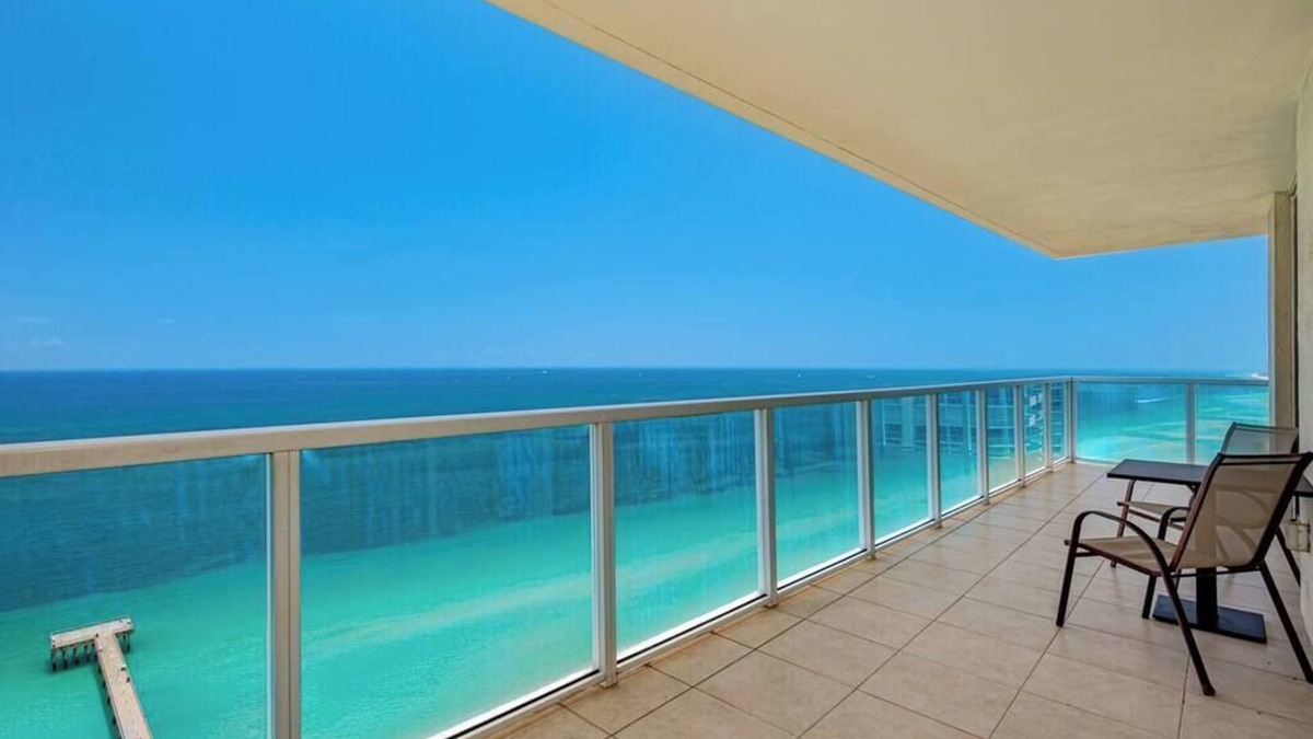Sunny Isles Beach Condo | Beautiful Corner Unit, Direct Ocean Views. Amazing Location & Very Walkable.