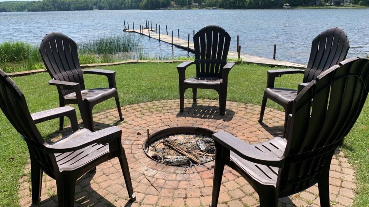 Wetmore Cottage | Beautiful Cottage on Lake 20 Minutes from Munising