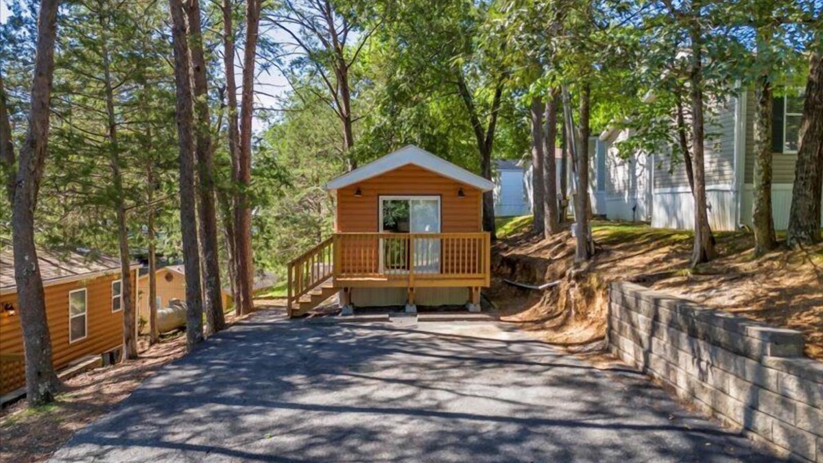 Gatlinburg - Pigeon Forge Cottage | Beautiful Cottage with Breathtaking View