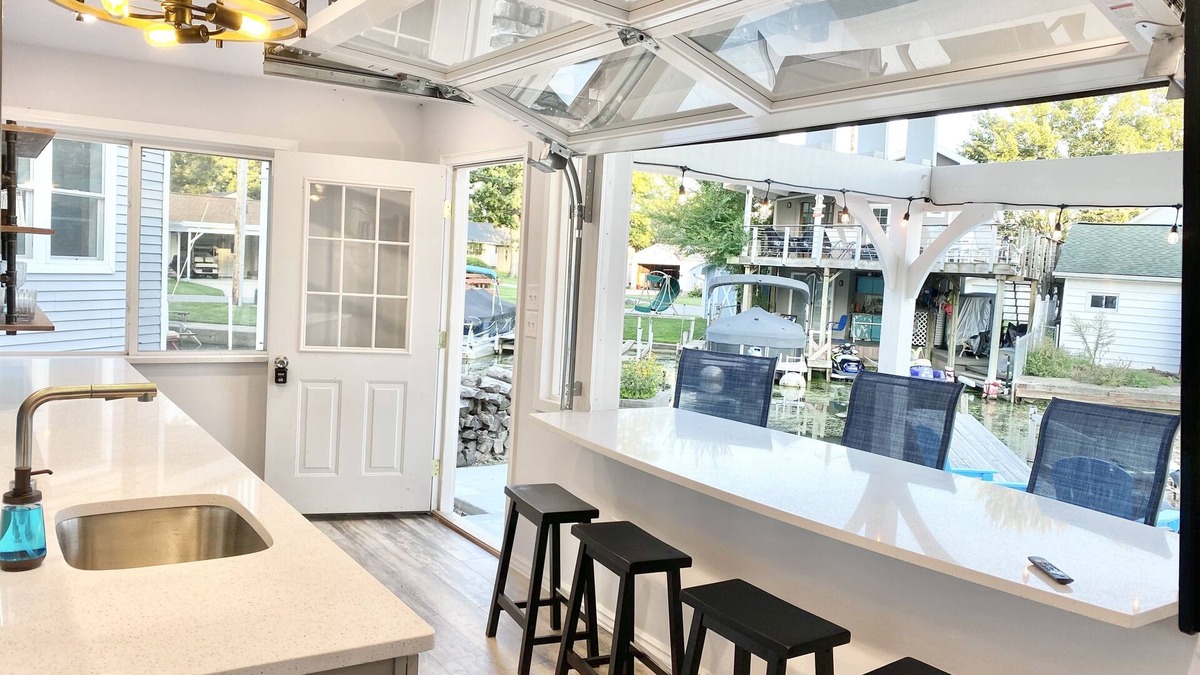 Lakeview House | Beautiful cottage with lake access and bonus entertaining space!