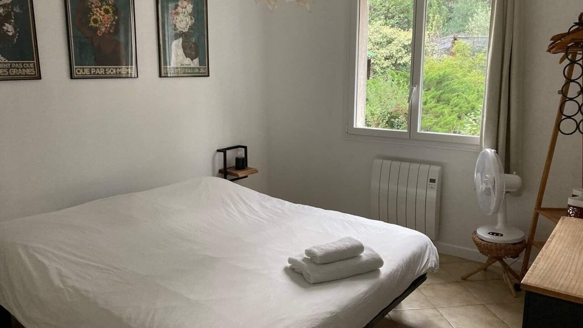 Viols-le-Fort House | Beautiful country house with large garden and swimming pool