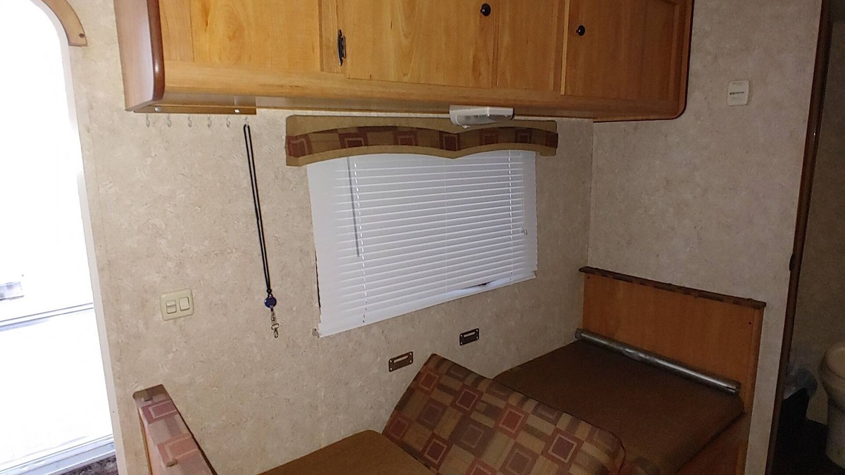 Gracewood House | Beautiful Cozy Camper