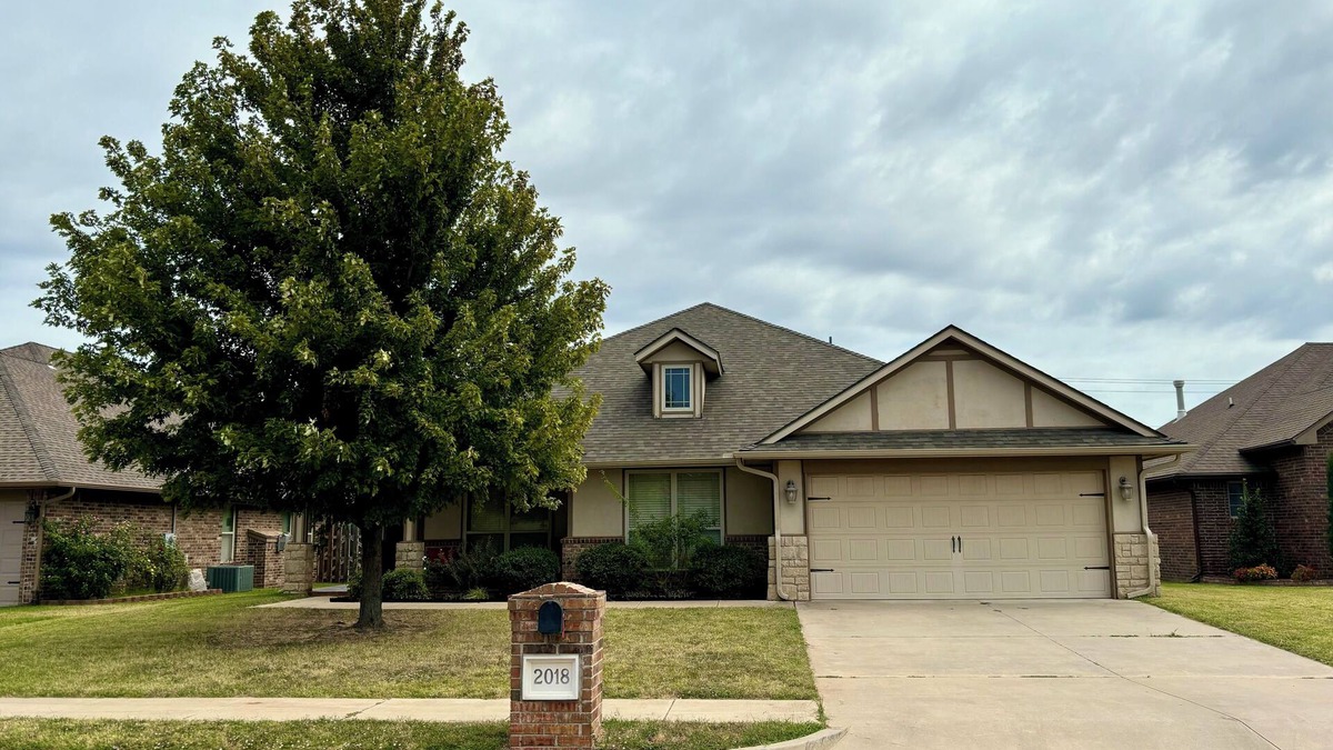 Edmond House | Beautiful Cozy Edmond Home - 4bed 2bath