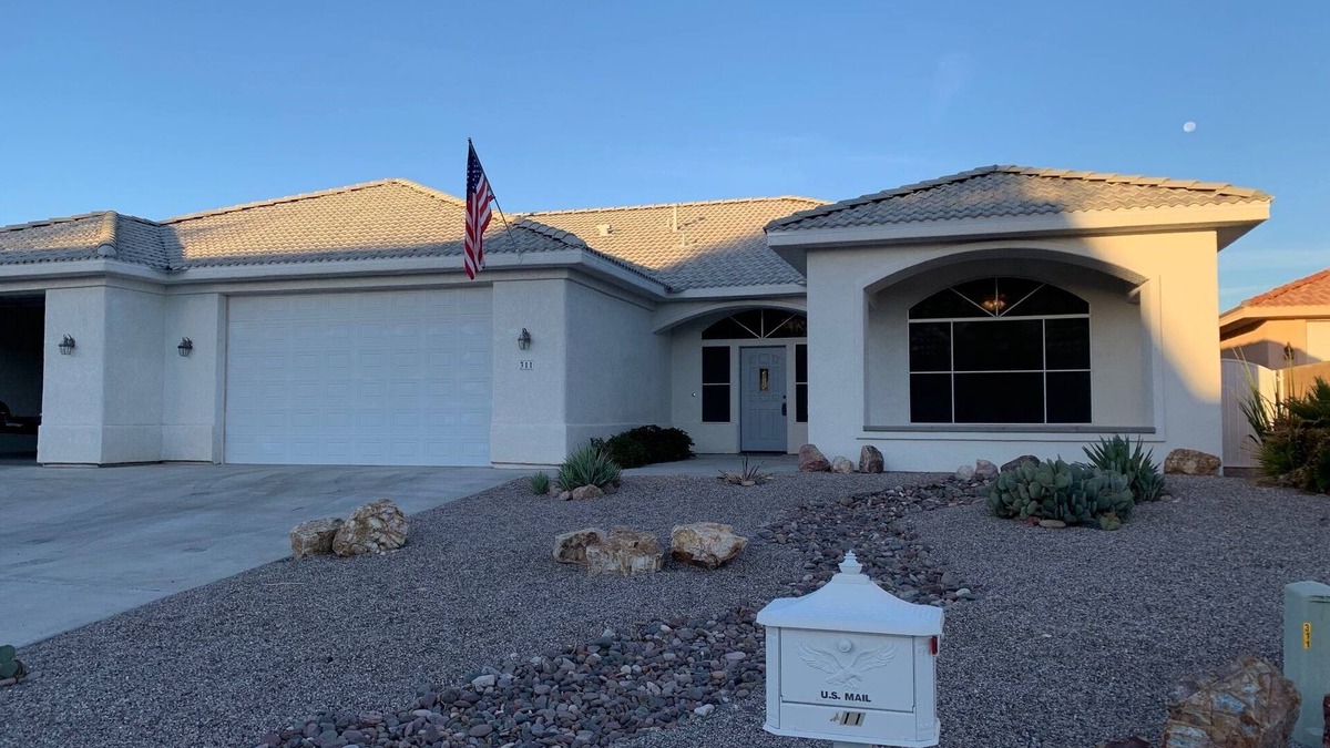 Sunridge Estates House | Beautiful, cozy home minutes from Laughlin and the river!
