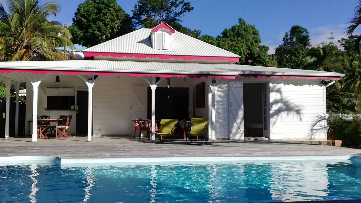 Petit-Bourg Villa | Beautiful Creole villa in Petit-Bourg, in the center of Guadeloupe.