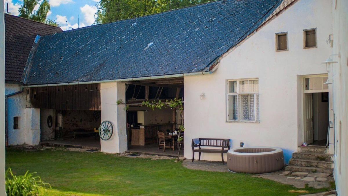 Kojetice House | Beautiful private villa for 22 guests with WIFI, hot tub, patio, pets allowed and parking