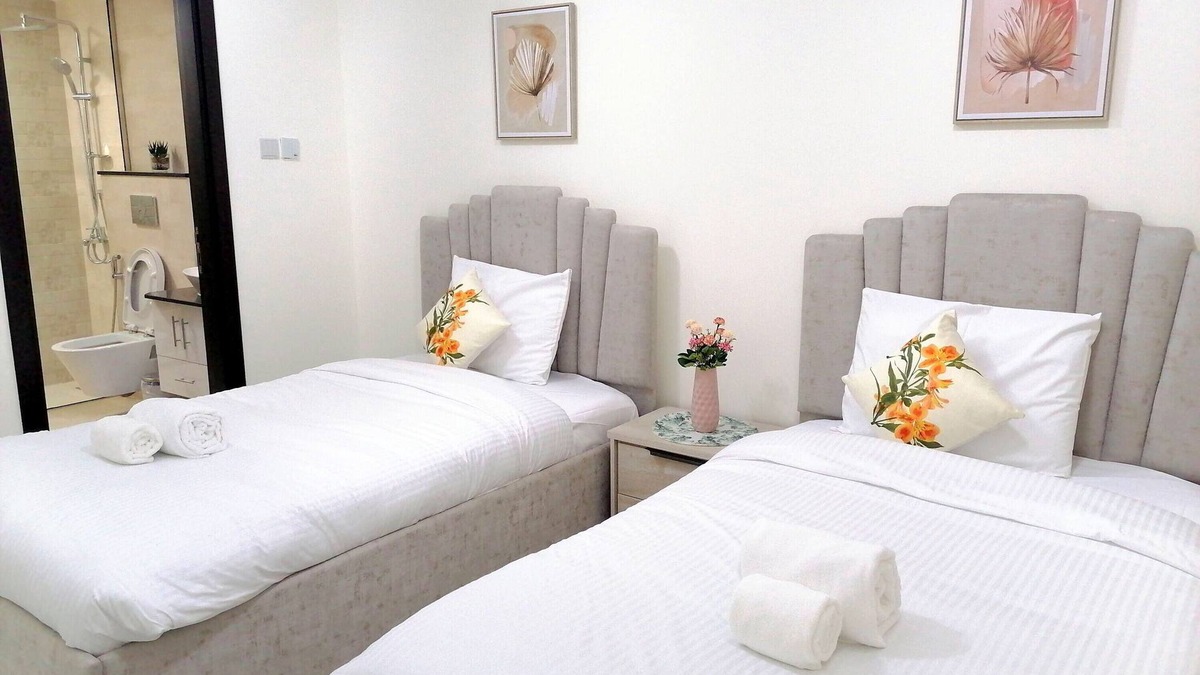 Jumeirah Village Triangle Apartment | Beautiful deluxe 1 BHK apartment in JVT