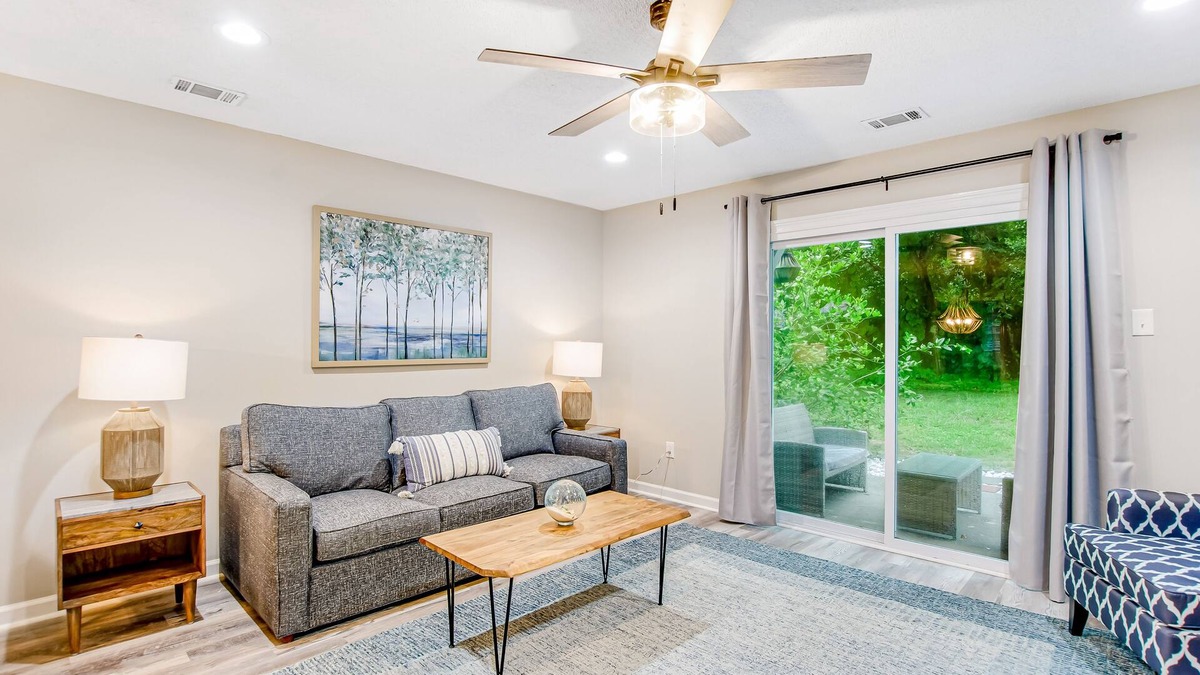 Savannah House | Beautiful & dog-friendly duplex with patio, WiFi & central AC