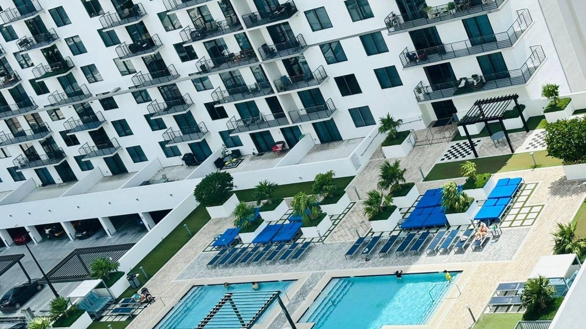 Doral Apartment | Beautiful Doral Apartment