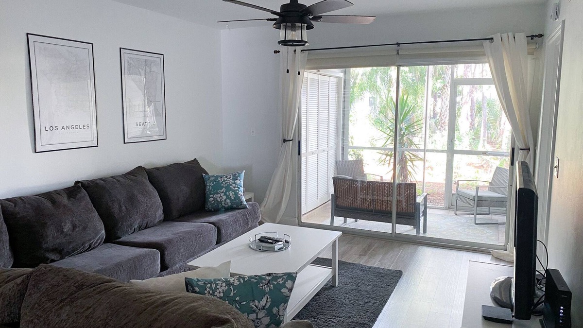 Kings Lake Condo | BEAUTIFUL East Naples, 2 Bedroom with Office in sought after KINGS LAKE!
